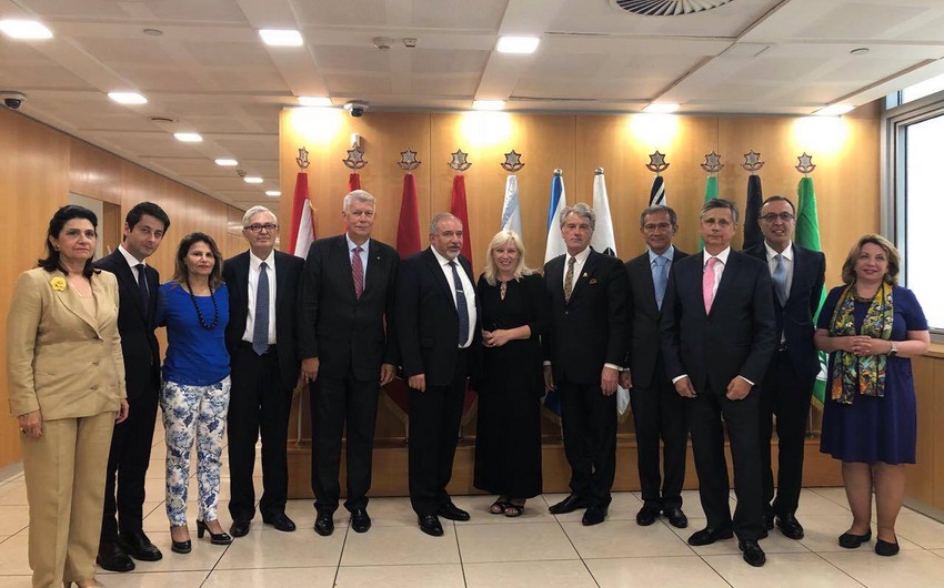 Delegation of Nizami Ganjavi International Center met with Israeli Defense Minister