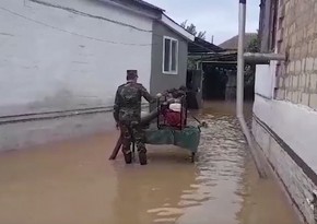 Hacıqabulda suyun çəkilərək kənarlaşdırılması işləri davam etdirilir