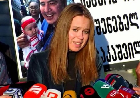 Супруга Саакашвили заявила об угрожающей ему опасности