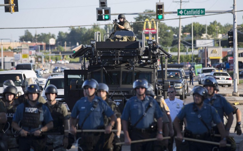 Глава полиции Сент-Луиса пообещал жестко отреагировать на беспорядки в Фергюсоне