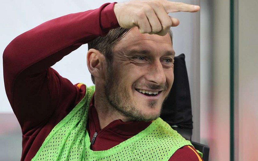 Françesko Totti 30 ildən sonra Romanı tərk edib