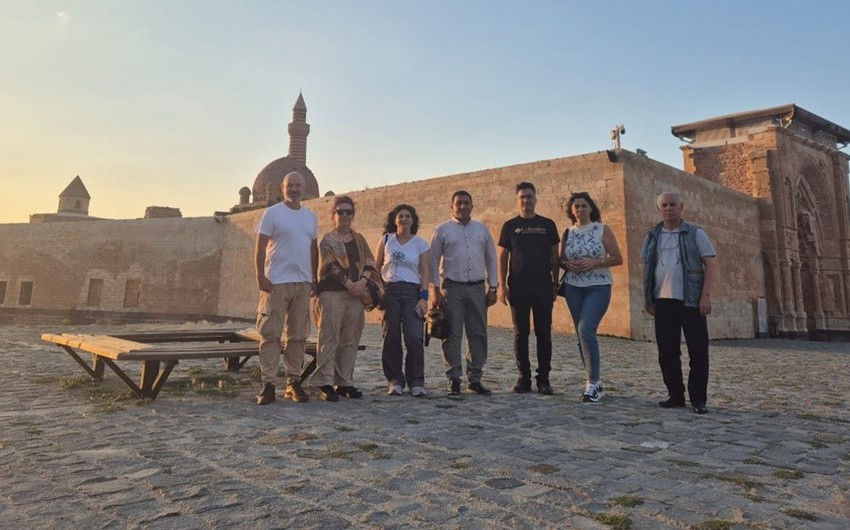 Azerbaijani archaeologists conduct research in Türkiye