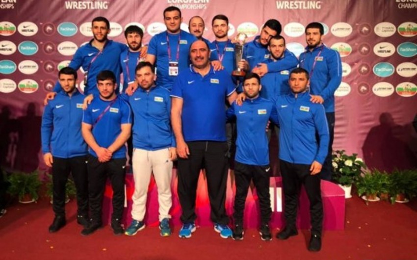 Сборная Азербайджана по греко-римской борьбе заняла третье место на Чемпионате Европы