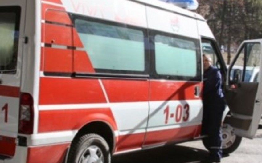 Ermənistanda 49 yaşlı kişi təcili yardımın əməkdaşlarını girov götürüb