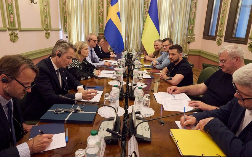 İsveçin Baş naziri Kiyevdə Zelenski ilə görüşüb