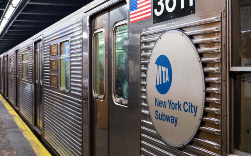A train subway accident in New York injures 34 people