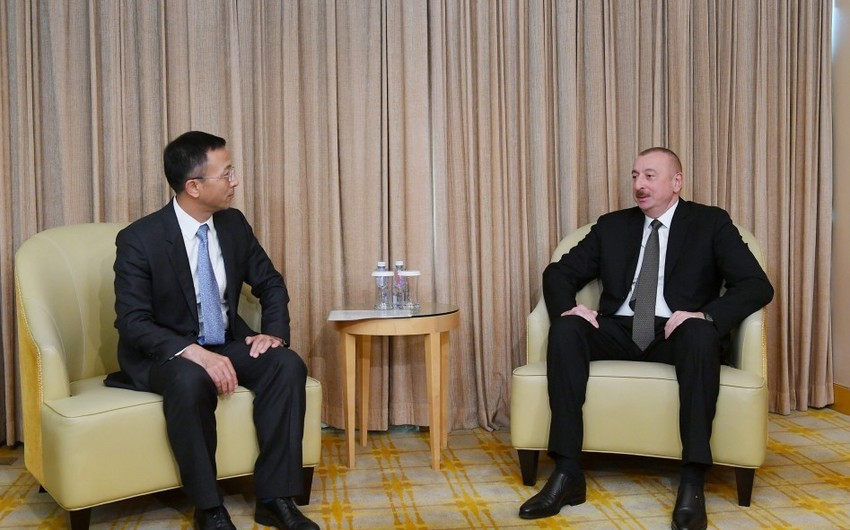 Президент Ильхам Алиев встретился в Пекине с главами еще двух компаний