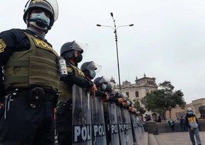 Президент Перу объявил о введении в столице комендантского часа из-за волны протестов