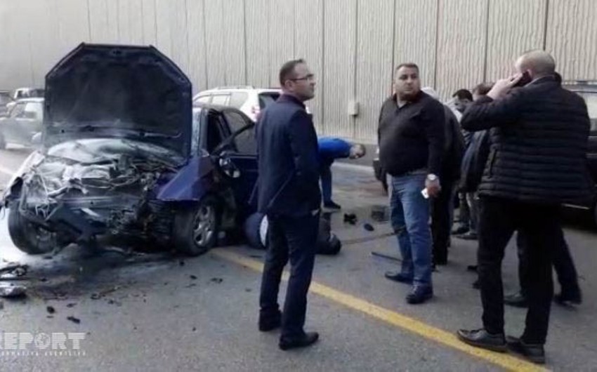 В Баку произошло ДТП со смертельным исходом - ФОТО - ВИДЕО