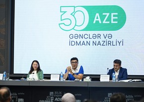 Fərid Qayıbov qitə və dünya çempionatlarında uğur qazanmış Azərbaycan idmançıları ilə görüşüb