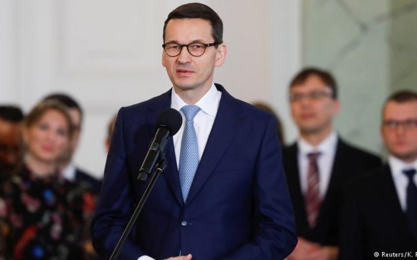 В Польше отправлены в отставку главы минобороны и МИД