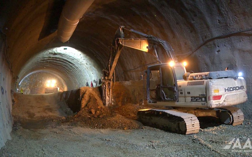 Murovdağ tunelində 14 km-lik qazma işləri artıq tamamlanıb