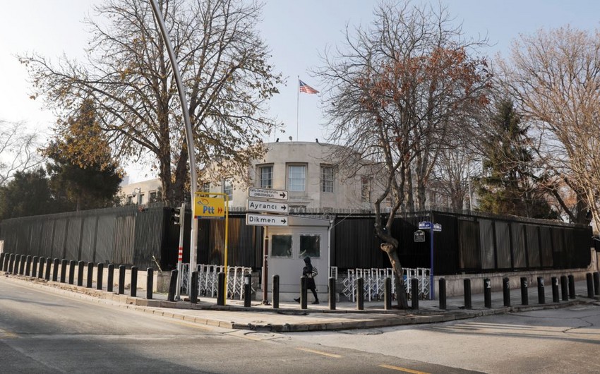 Проспект, на котором расположено посольство США в Турции, переименован в Оливковую ветвь