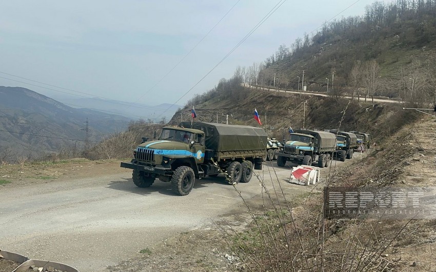 Vehicles of Russian peacekeepers move freely along Khankandi-Lachin road