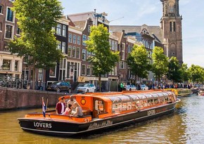 Amsterdam may ban tourist home rentals