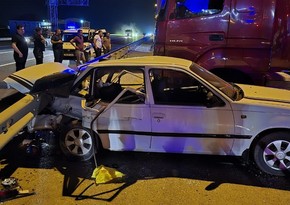 Bakı-Qazax yolunda yük avtomobilinin təkərinin partlaması səbəbindən qəza olub, azyaşlı qız həyatını itirib