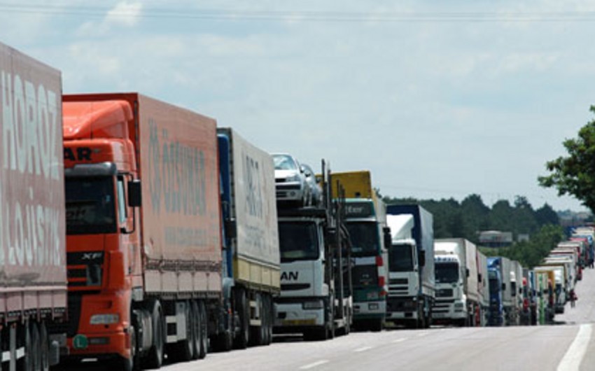 ​Транзит турецких грузовых автомобилей через Азербайджан в этом году вырос в 7 раз