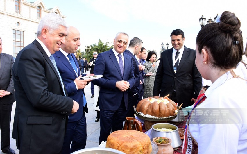 На фестивале ”Возвращение в Западный Азербайджан представлена иреванская кухня