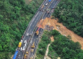 Число жертв при обрушении автомагистрали в Китае возросло