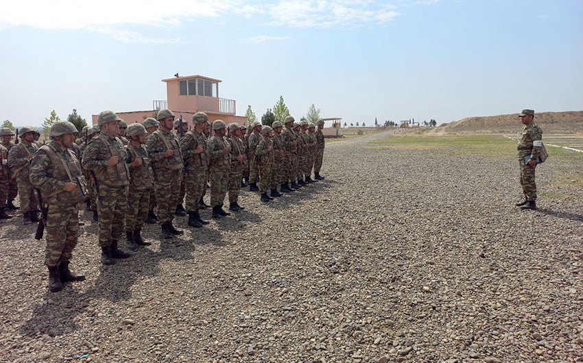 В Азербайджанской армии проведены практические занятия по огневой подготовке