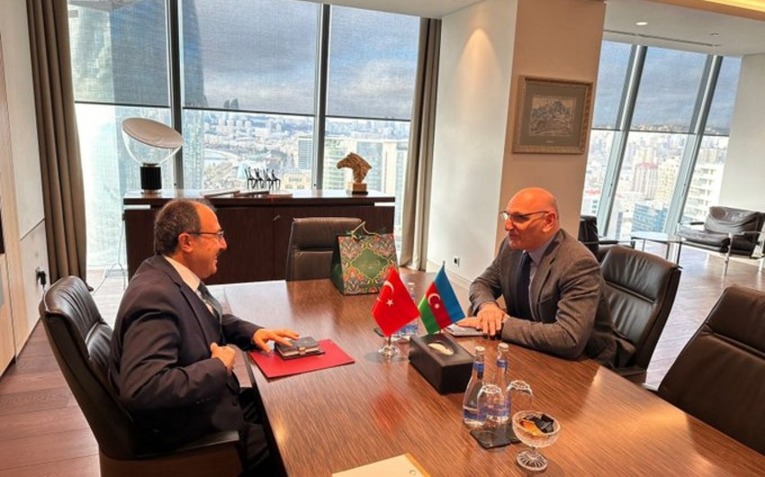Эльчин Амирбеков обсудил с послом Турции в Азербайджане региональные вопросы