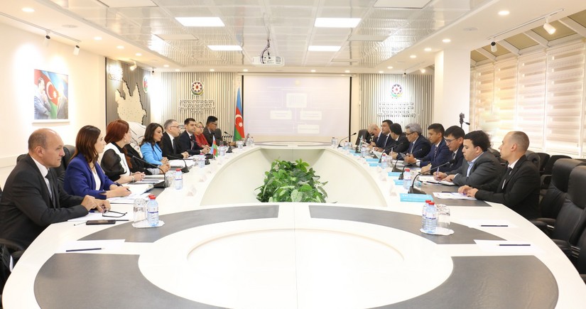 Azerbaijan, Uzbekistan discuss boosting bilateral trade turnover