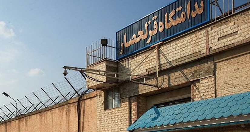 Four convicts executed in Iran