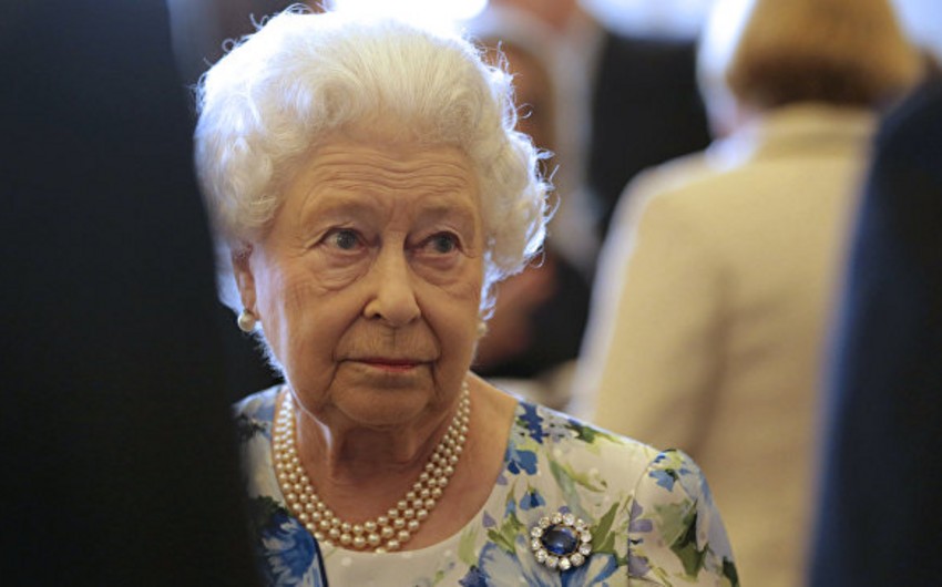 Queen's private estate invested $ 13 mln in offshore funds