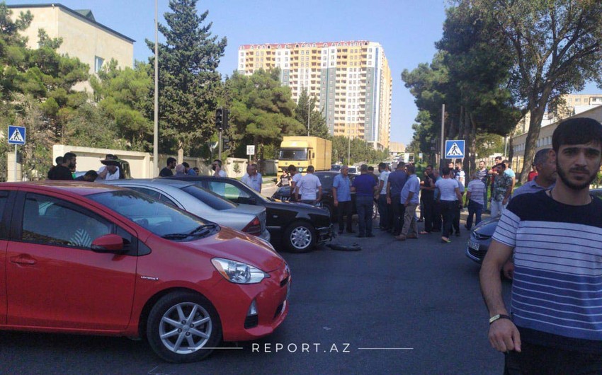 Xətai rayonunda iki avtomobil toqquşdu