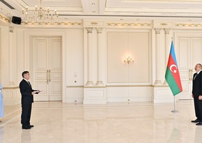 Президент Ильхам Алиев принял верительные грамоты новоназначенного посла Монголии в Азербайджане 