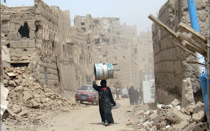 Международные гуманитарные организации эвакуируют своих сотрудников из столицы Йемена