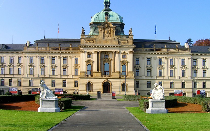 Парламент Чехии отказал в доверии правительству Андрея Бабиша