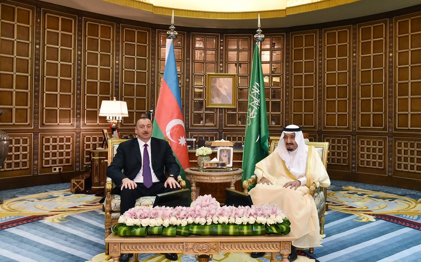 Президент Азербайджана поздравил короля Саудовской Аравии