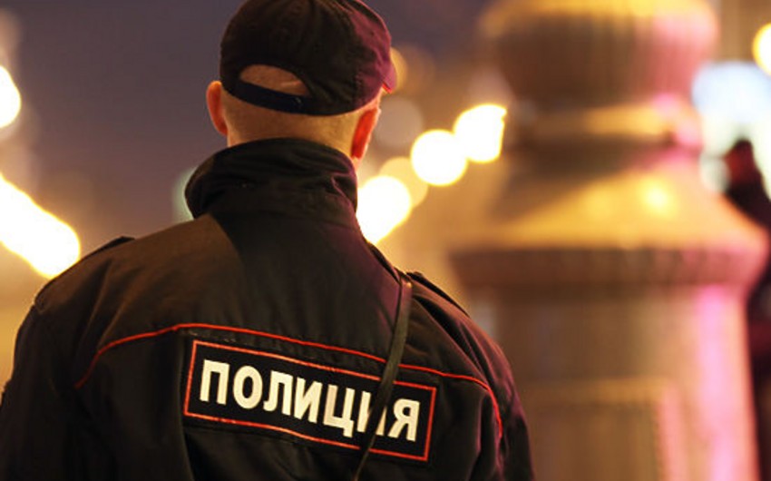 ​Четверо московских полицейских избили двух человек