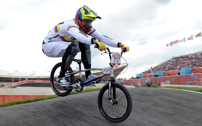 ​Bakı 2015də BMX velosipedi yarışlarına start verilib