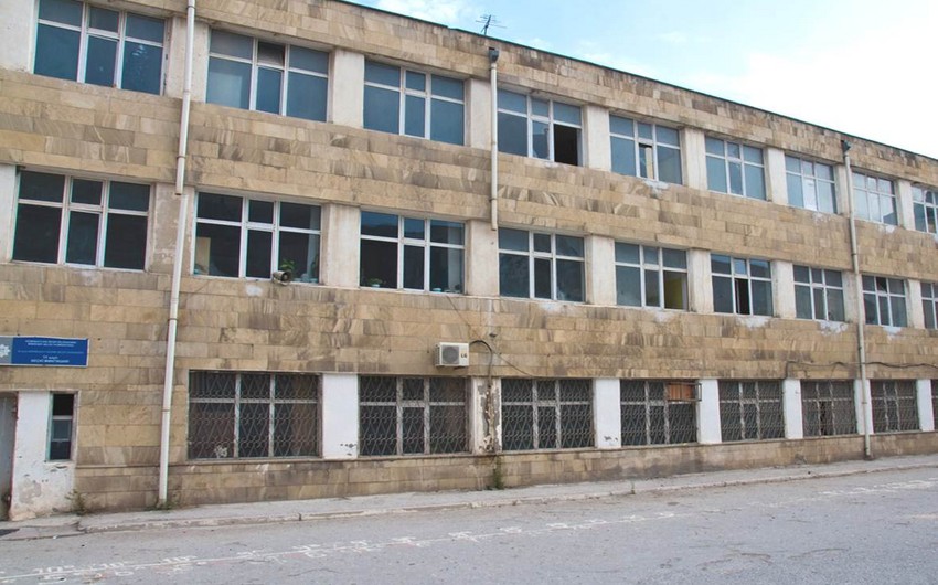 Еще одна школа в Баку закрыта из-за коронавируса 