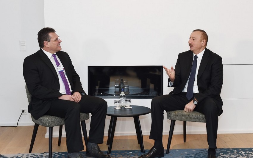 Президент Ильхам Алиев встретился в Давосе с вице-президентом Европейской комиссии по вопросам энергетического союза