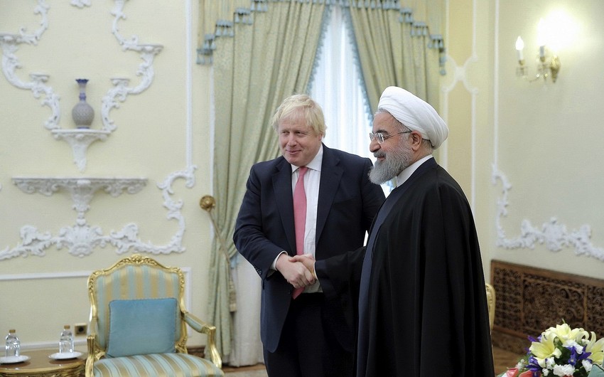Britaniyanın baş naziri ilə İran prezidenti arasında telefon danışığı olub