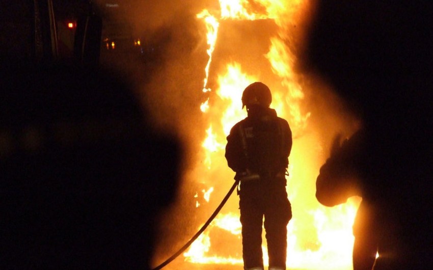 Более 40 пожарных задействованы в ликвидации пожара в Рижском цирке