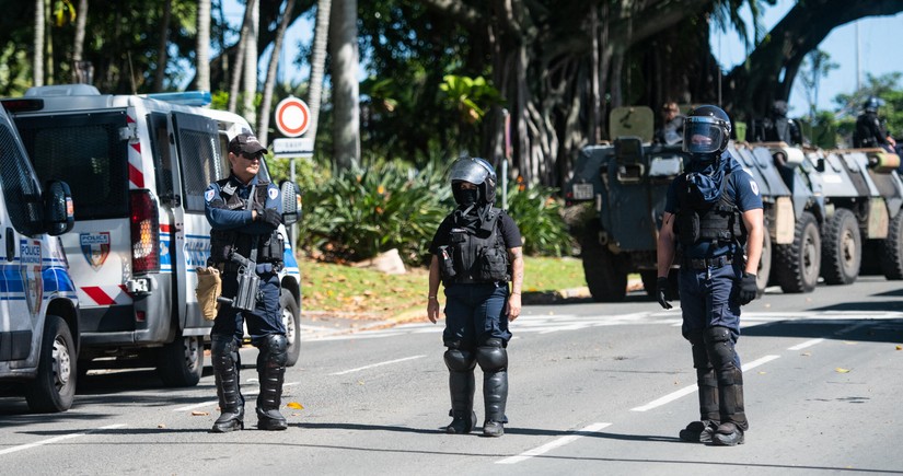 В Новой Каледонии полицейский застрелил одного из участников протеста