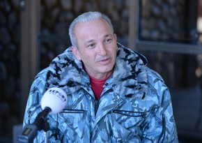 Şamaxı rayonundakı “Safari Park”ın instruktoru Elşən Bəxtiyarov Şamaxı rayonundakı “Safari Park”ın instruktoru Elşən Bəxtiyarov