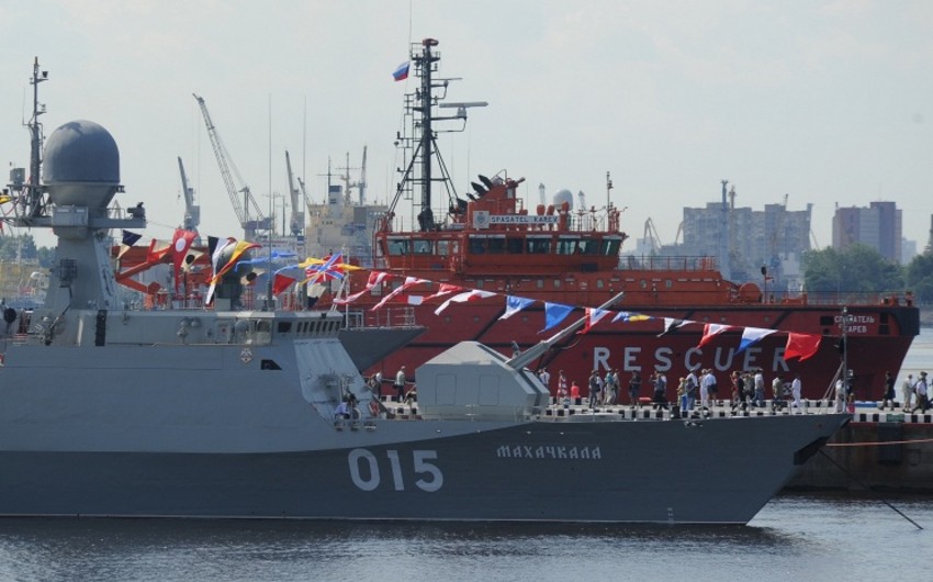 Russian warships return to Astrakhan from Baku