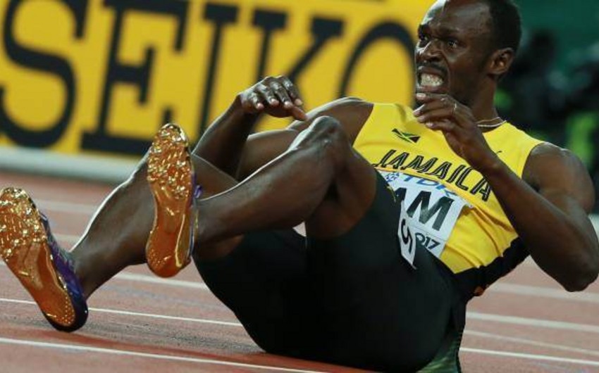 Useyn Bolt futbol karyerasını başa vurub