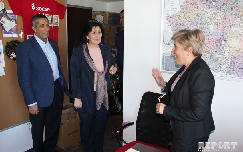 Azerbaijani lawmakers visit SOCAR Petroleum SA office and SOCAR's filling station in Bucharest
