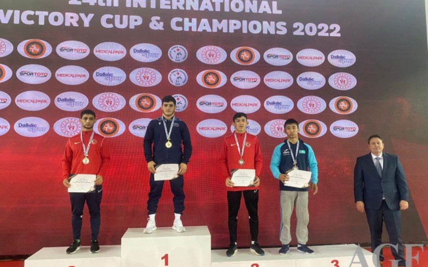 Azərbaycan güləşçiləri Türkiyədəki Çempionlar turnirinə 11 medalla start verib