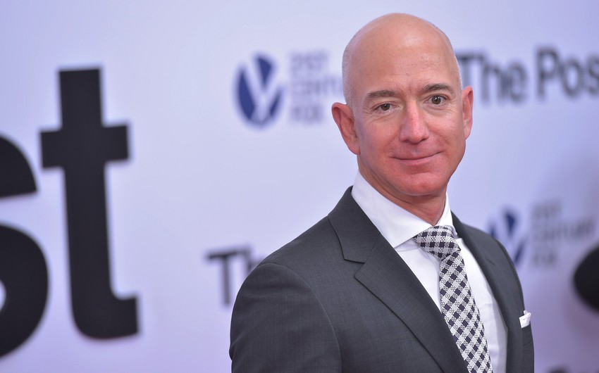 Bezos Amazonun səhmlərini 10,2 milyard dollara satdı