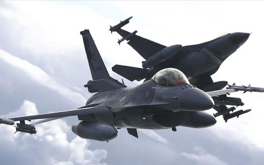 ВВС Турции уничтожили террористов в двух районах Ирака