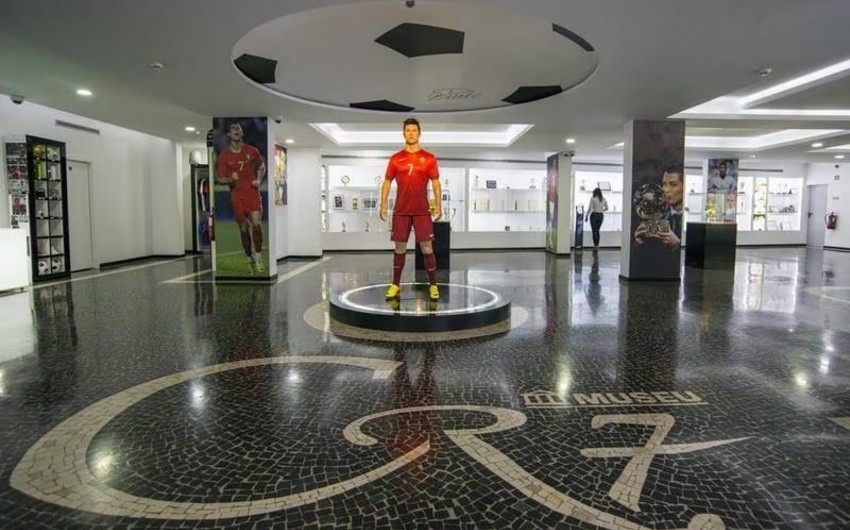 Cristiano Ronaldo visits his own CR7 museum and waxwork in Saudi Arabia
