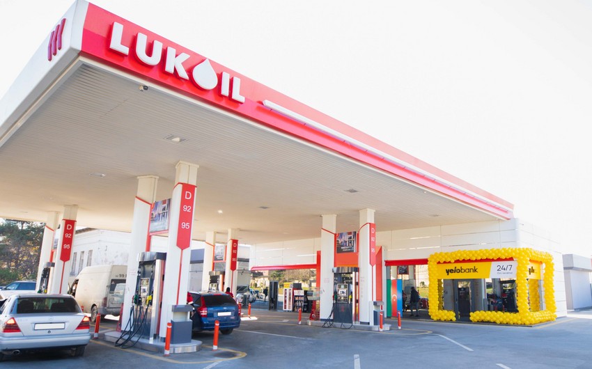 Lukoil resumes talks over deal on Italian oil refinery