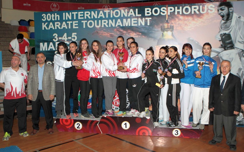 Azərbaycan karateçiləri Bosfor turnirində 19 medal qazanıblar
